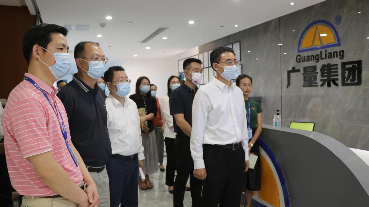 东莞市人大常委会潘新潮副主任莅临必发集团调研